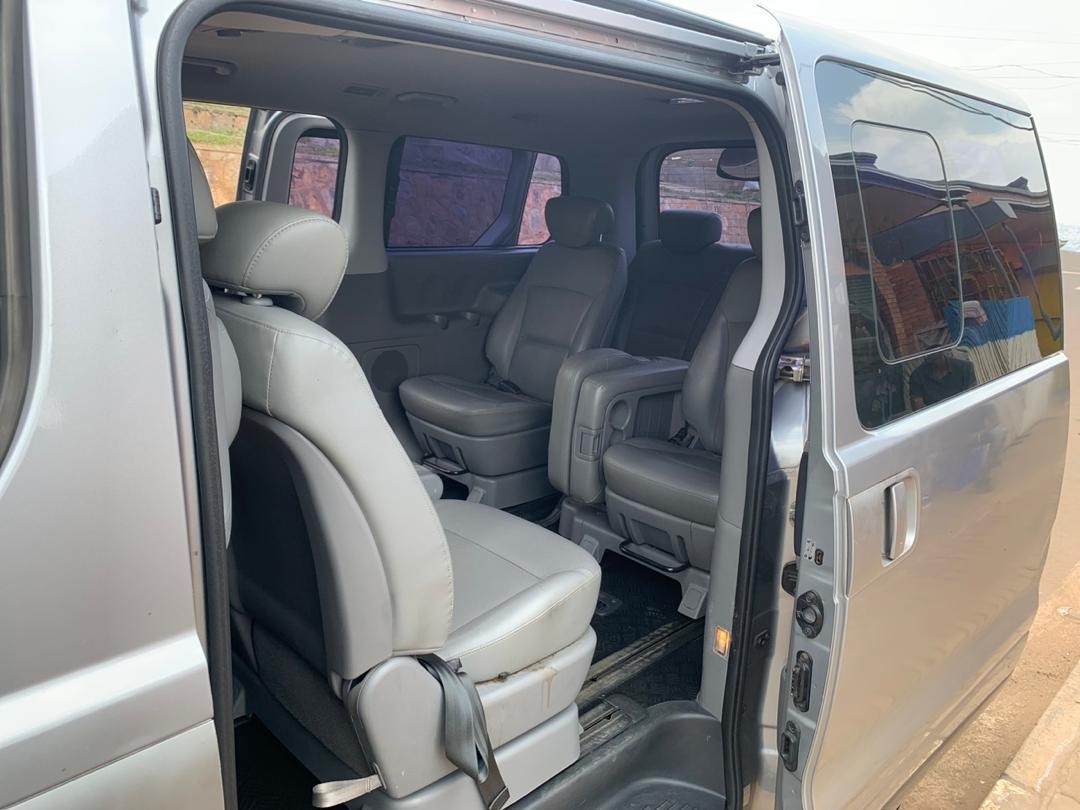 BERE 339: 2011 HYUNDAI STAREX(Hyundai H-1) is available for sale
