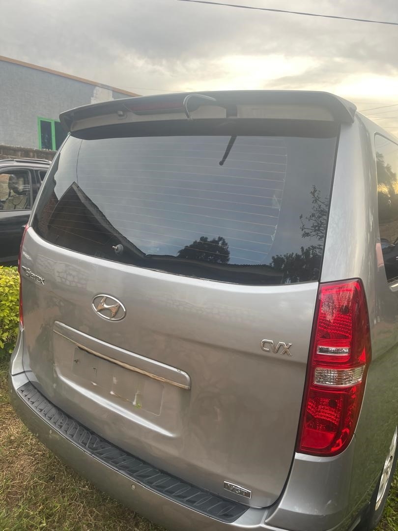BERE 339: 2011 HYUNDAI STAREX(Hyundai H-1) is available for sale