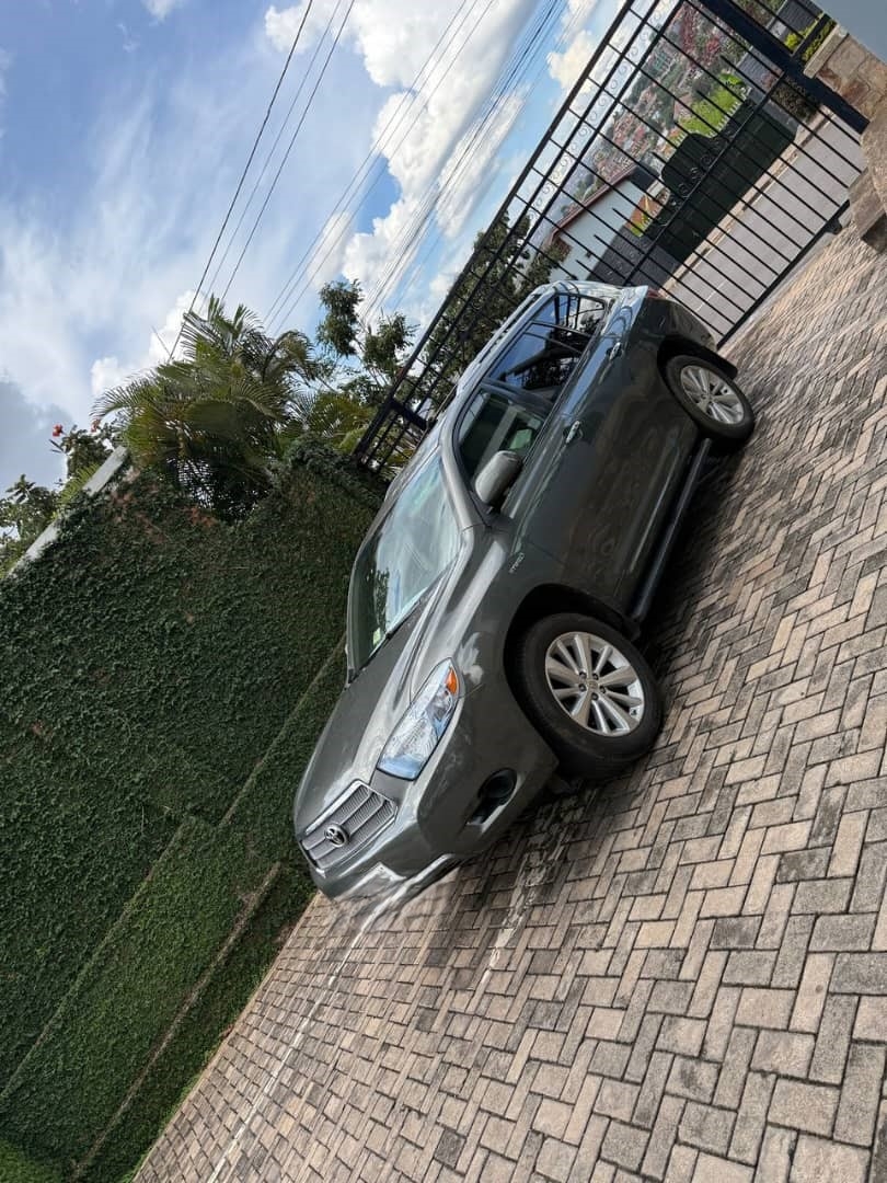 BERE 342 :2010 Toyota Highlander Hybrid For Sale